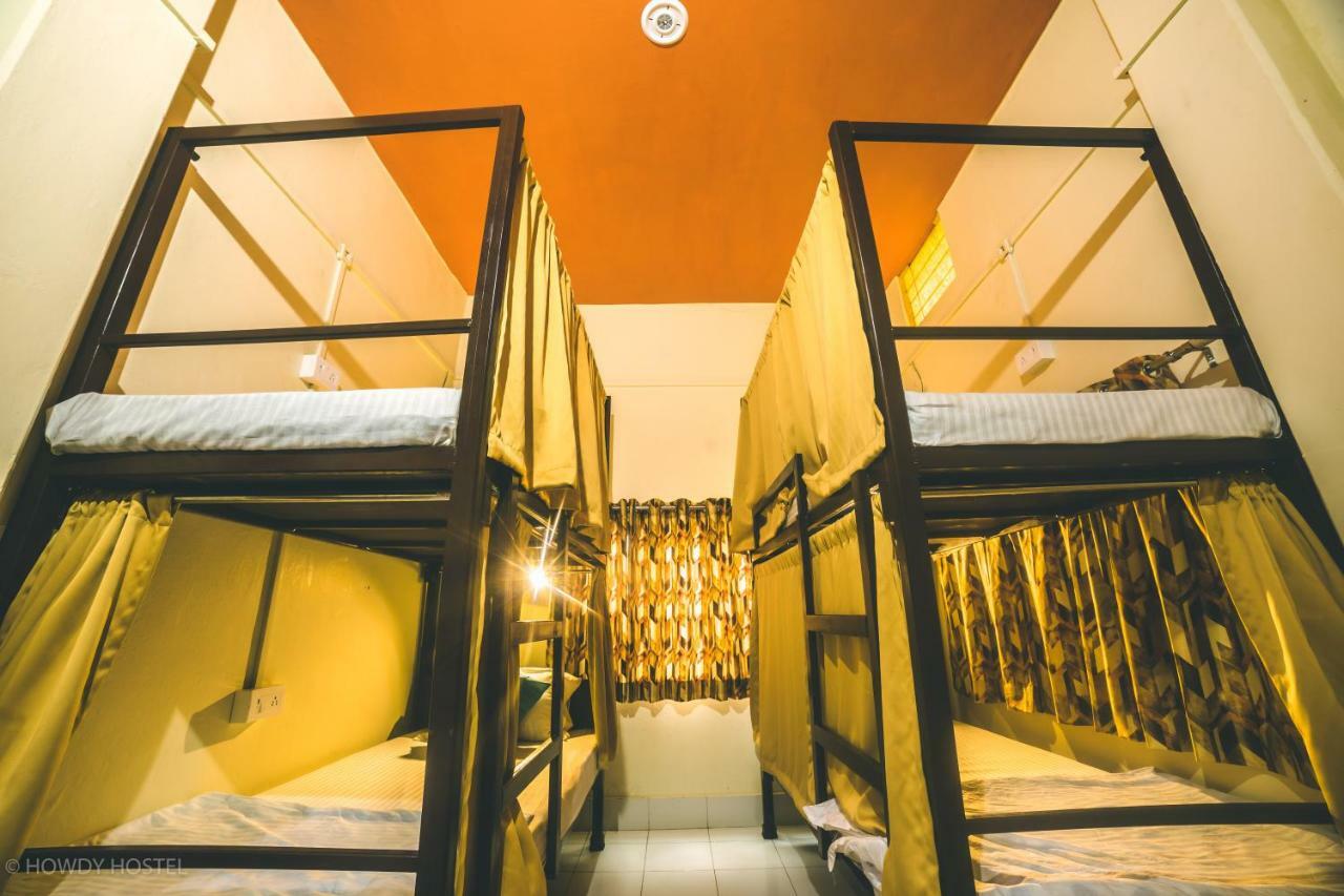 On The Ghat By Howdy Hostels Varanasi Exterior foto